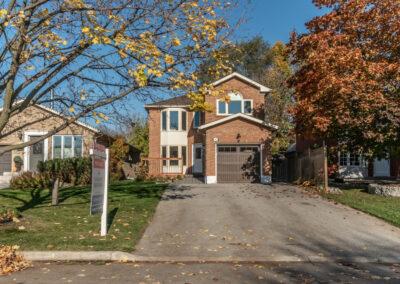 921 Glendale Court, Burlington