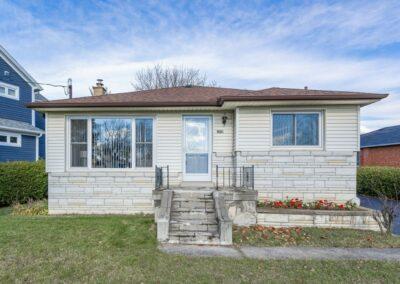 1219 DeQuincy Crescent, Burlington