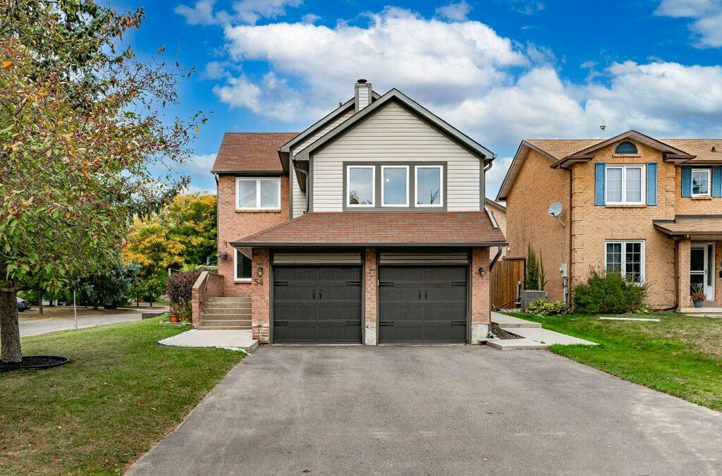 54 Cotswold Court, Georgetown