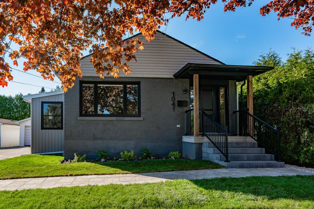 1041 Shepherds Drive, Burlington
