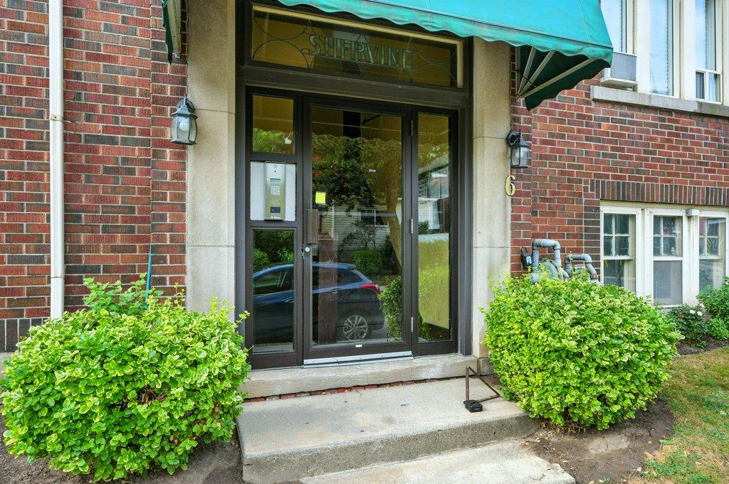 18-6 Vineland Ave, Hamilton, ON