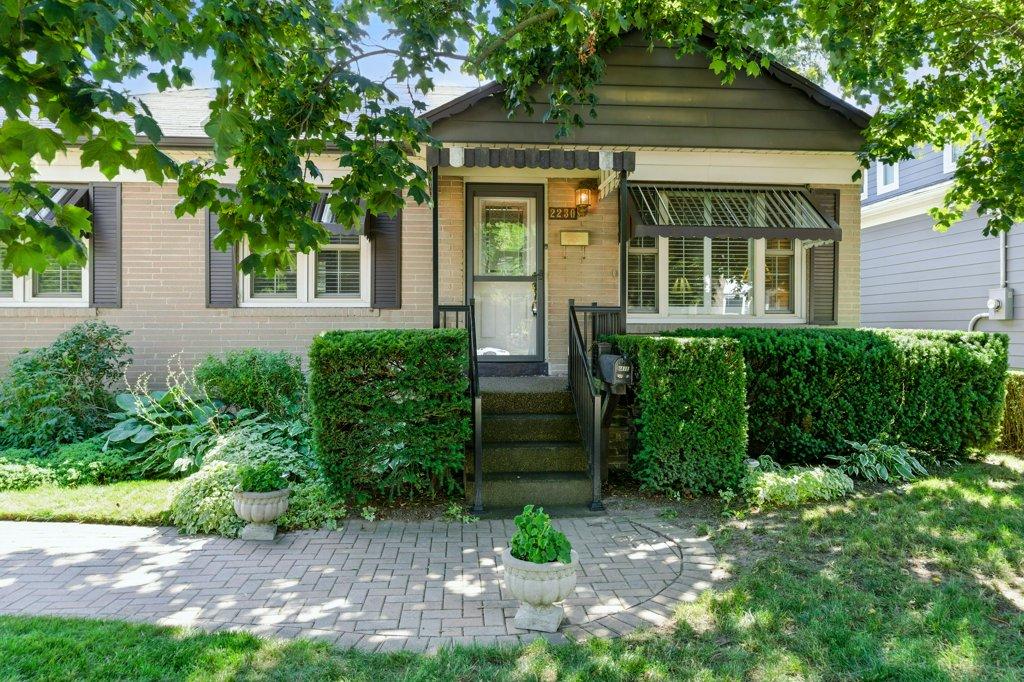 2230 Courtland Dr, Burlington, ON