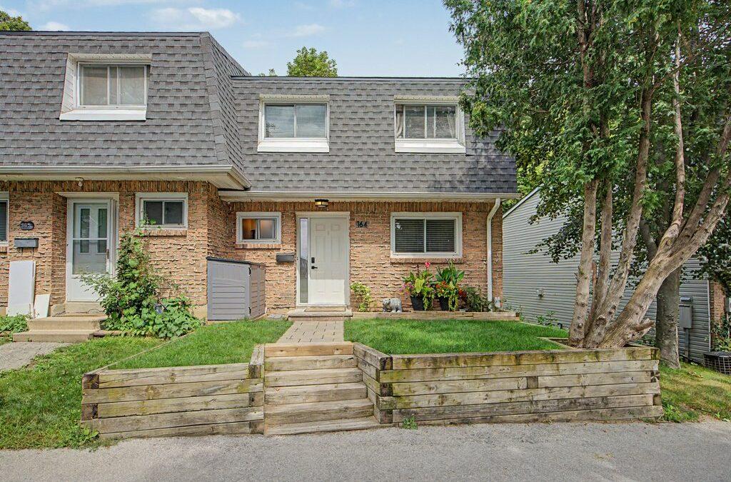 2050 Upper Middle Road, Unit #164, Burlington